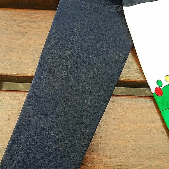 Yule Tie Greetings Ugly Christmas Tie - Picture 4 of 6